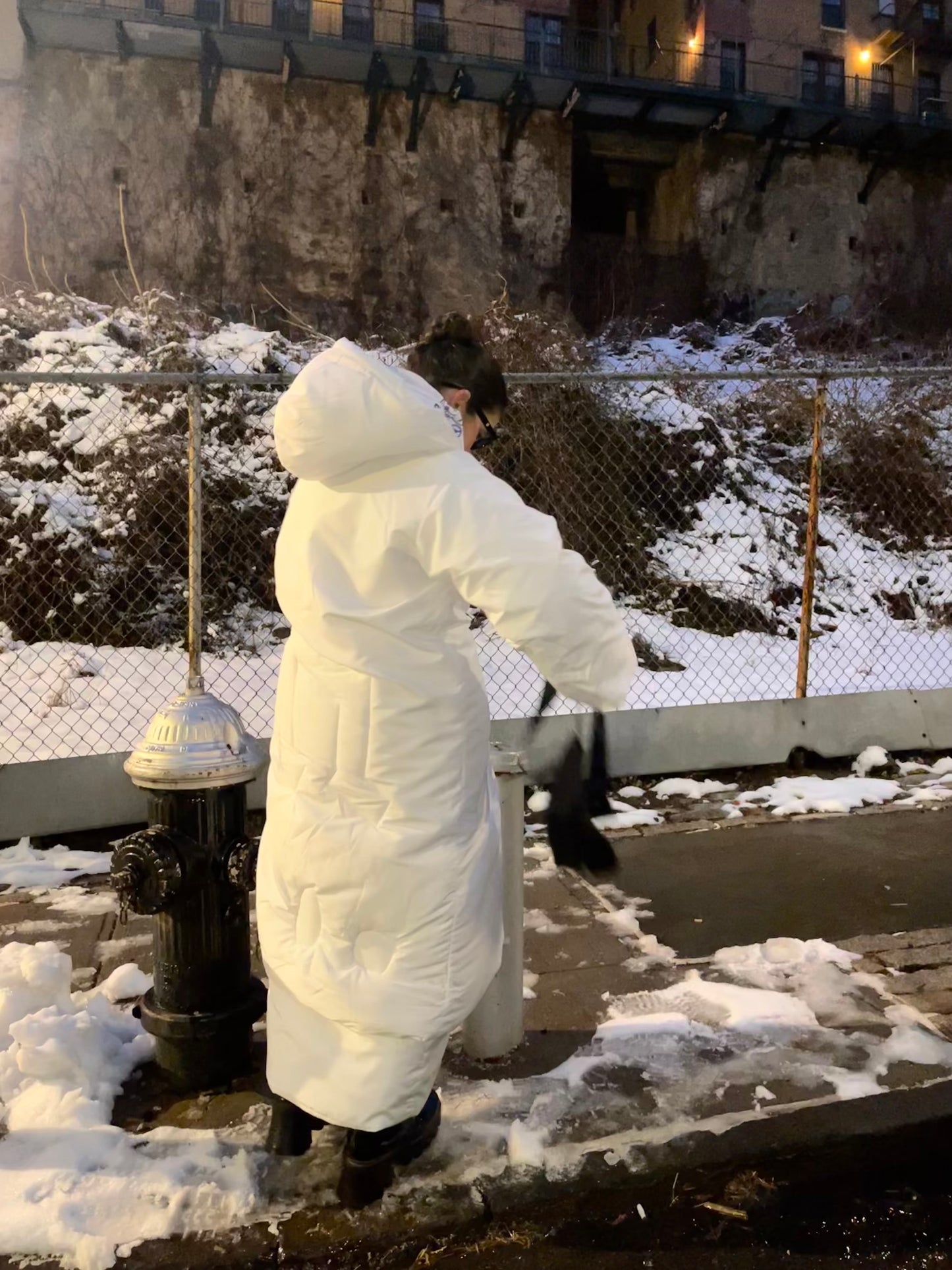 White maxi puffer