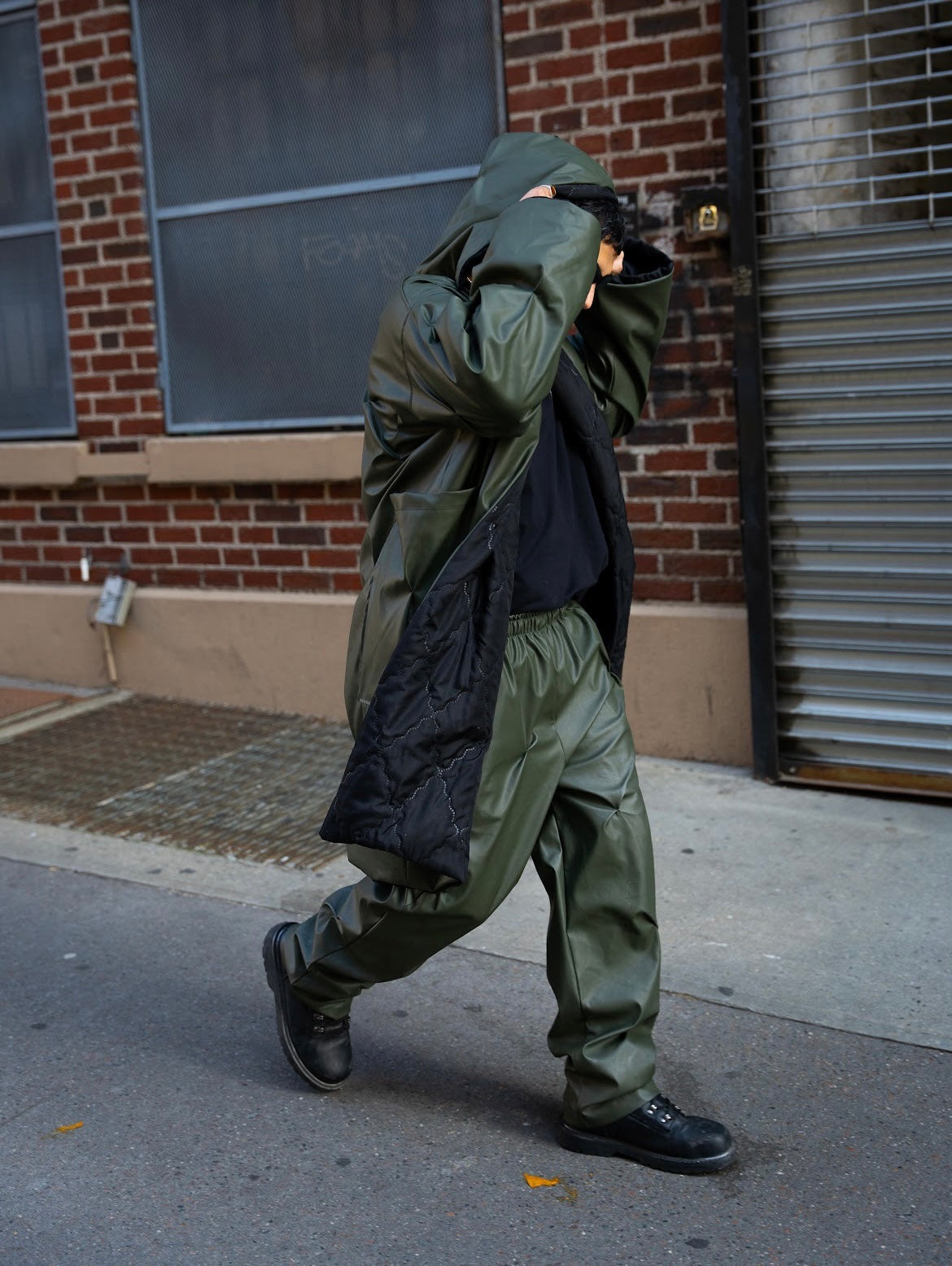 Wrinkled cactus pants